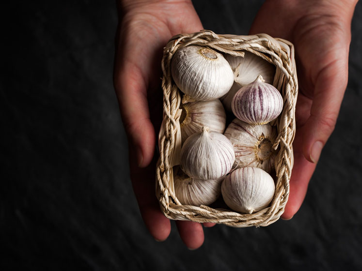 Aged black garlic: take it to heart
