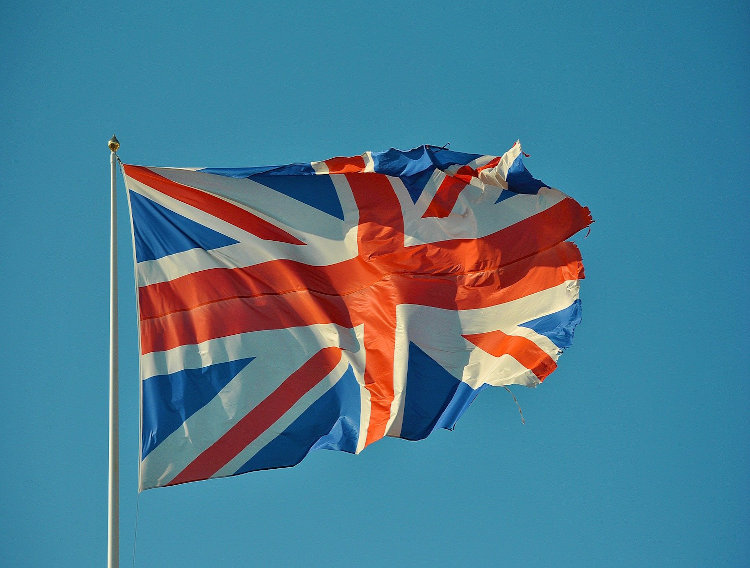 Azelis expands offering to UK & Ireland