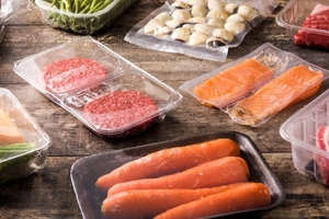 Barrier product for the recyclability of plastic food packaging