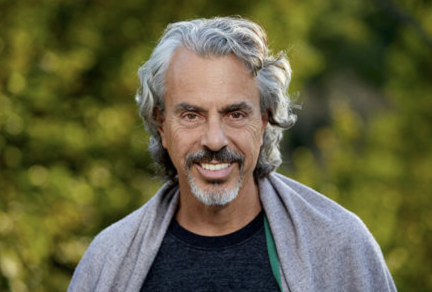 Botanical medicine hunter Chris Kilham receives 2025 American Botanical Council Champion Award
