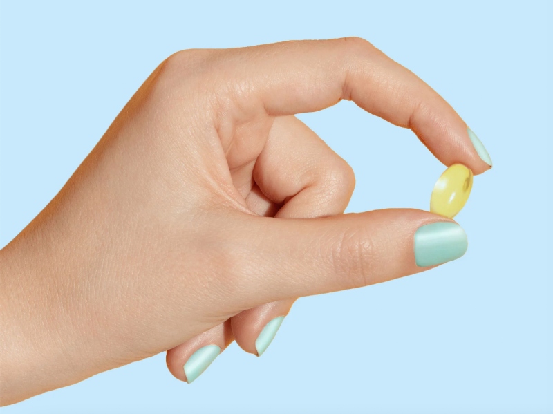 Carbon-negative packaging for omega-3 dietary supplemements