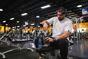 GNC launches Beyond Raw LIT V2 pre-workout with enhanced formula, new flavours and science-backed performance boosts