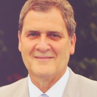 John Pezzuto, Dean of LIU Pharmacy honoured for groundbreaking research 