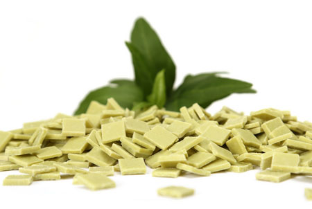 New organic chocolate pieces with alternatives to sugar 