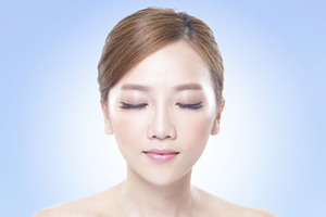 Shining a light on skincare’s healthy glow
