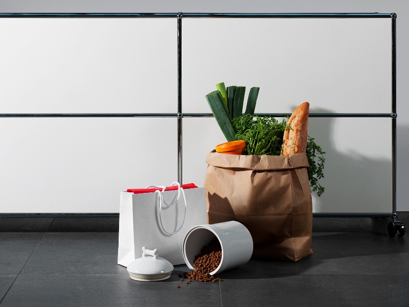 Symrise reveals dry pet food production facility in France